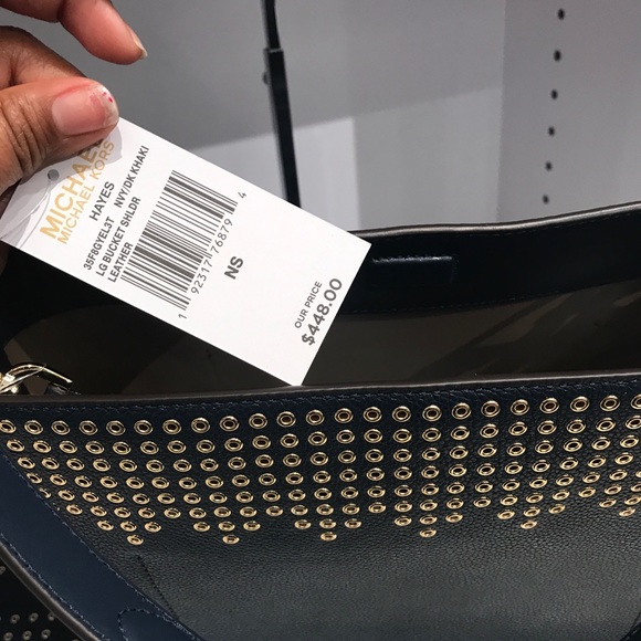 💯🆕Michael Kors Large Hayes bucket💯🆕 - Picture 4 of 4